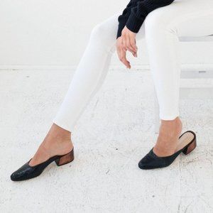 Mari Giudicelli Leblon Mule in black lizard